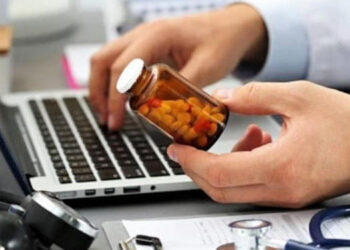 Conferencia sobre usos, alcances y cambios en la legislación sobre receta electrónica, en Bahía Blanca