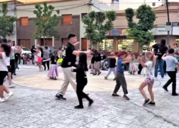 El semillero. «Eso deben heredar los niños, mientras los hombres se van yendo». Lo que vio Atahualpa Yupanqui