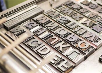 Que si, que no. ¿Las mayúsculas llevan acento gráfico? Una confusión que viene de lejos