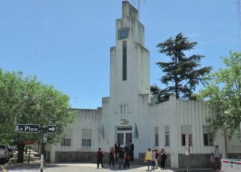 La elección directa de delegados municipales bonaerenses, clave para frenar la migración joven