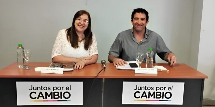 La concejal Manzo criticó a sus pares oficialistas por negarse a examinar cargos indebidos en las facturas por servicios