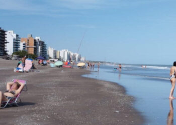Playa de Monte Hermoso en noviembre