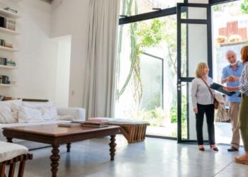 Cómo agregar valor a la casa antes de venderla