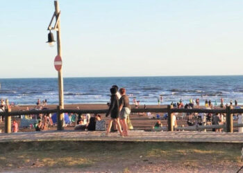Playa y rambla de Monte Hermoso