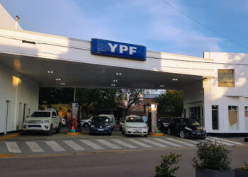 La YPF de la Avenida Majluf pasará a ‘mejor vida’: “Se va a demoler para construir de cero”, dijo su propietario Favio Rodríguez, anticipando un “crecimiento exponencial” en Monte Hermoso