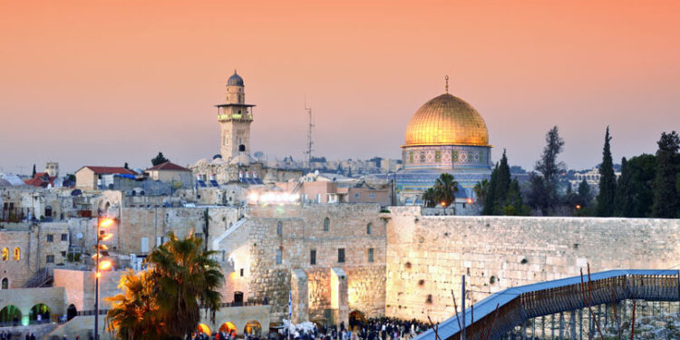 Turismo internacional. Cómo aplicar para el nuevo ETA-IL de Israel en 2025: guía completa