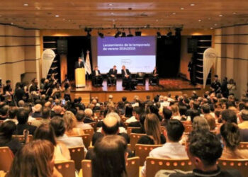 El gobierno nacional lanzó la temporada junto a las provincias y a privados alentando la oferta turística del país