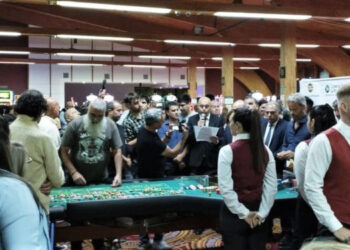 Primera bola en el Casino, Fósforo y la MH en el Anfiteatro Chiaradía y mucho más. Agenda para jueves y viernes