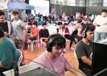 Cientos de jóvenes participan de la Liga de Deportes Electrónicos organizada por el Instituto Cultural bonaerense