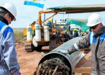 Está en pleno avance la obra del acueducto que llevará petróleo producido en Vaca Muerta a Punta Colorada