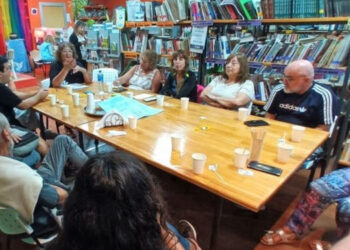 Café filosófico con Mónica Carmelino