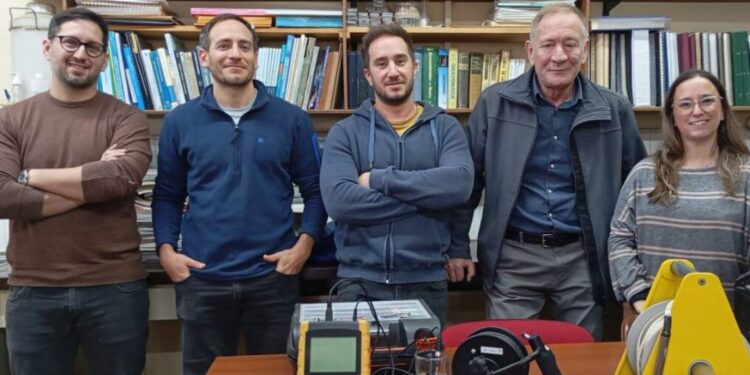 Científicos de la UNS avanzan en un proyecto para aprovechar el agua subterránea en la región  La iniciativa se desarrolla en un área que abarca partes de los partidos de Bahía Blanca y Tornquist