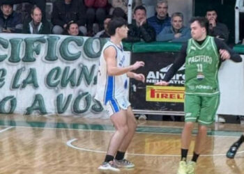 El montermoseño Luciano D’amaro debutó en el torneo de Primera de Bahía Blanca vistiendo la casaca de 9 de Julio