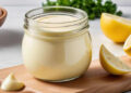 Fácil, rápido, sano, rico y natural. Cómo preparar mayonesa casera con huevos duros en 15 minutos