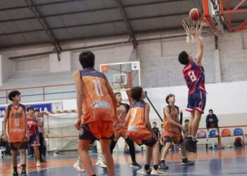 Monte Basket vs San Lorenzo en la liga de menores de la ABB