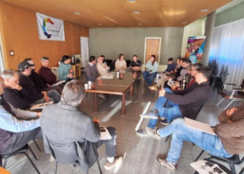 Avances en materia de producción en Coronel Dorrego en un encuentro con el director provincial de Agricultura