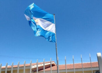 Dichos y palabras. El origen de la palabra «bandera» y de algunos de sus sinónimos más usuales