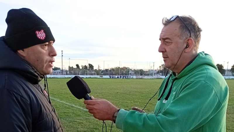 Entrevista a Gustavo Reyes DT de Atlético Monte Hermoso