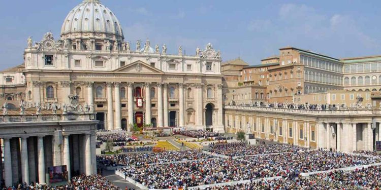 El Papa León abrió el Jubileo de los Jóvenes en Roma con fuerte presencia argentina  Más de medio millón de jóvenes comenzaron una semana de encuentros y celebraciones; más de mil argentinos participan del evento internacional