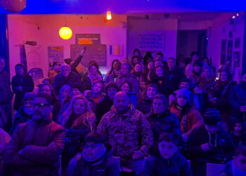 Observando el lado oscuro en el Centro de Observación Astronómica