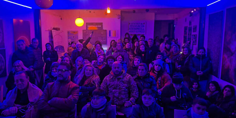 Observando el lado oscuro en el Centro de Observación Astronómica