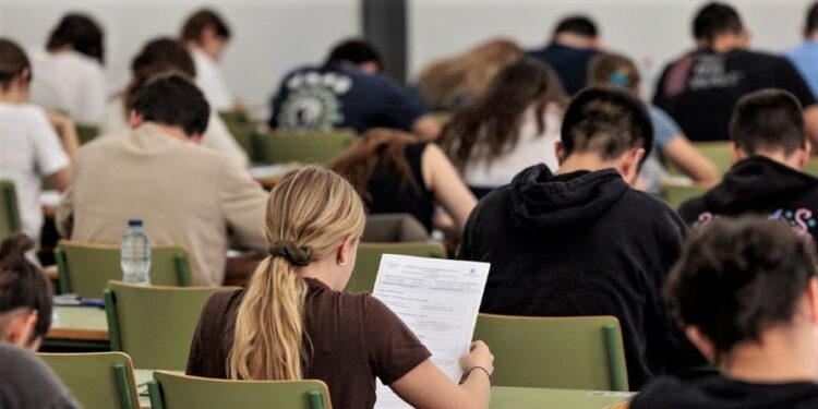 Proponene exámenes orales para limitar el uso de la IA