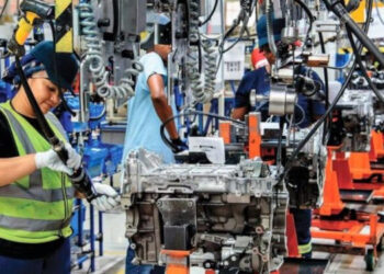 De todo laberinto se sale por arriba