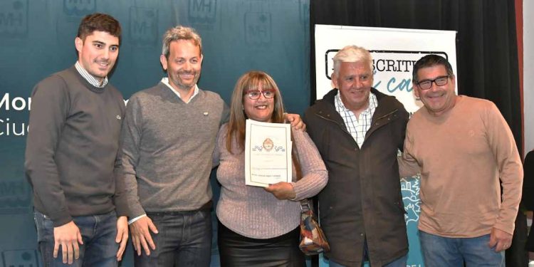 Entrega de escrituras en Monte Hermoso
