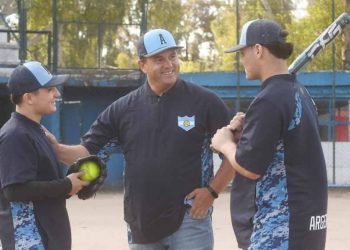 El sóftbol bahiense, de fiesta: “Nos propusimos hacer el mejor torneo jamás visto en nuestra ciudad”, dijo Diego Rafael Salguero
