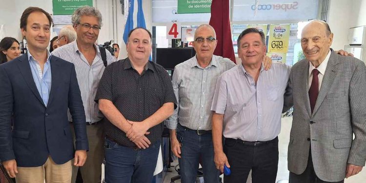 Inauguración de SuperCoope en San Telmo