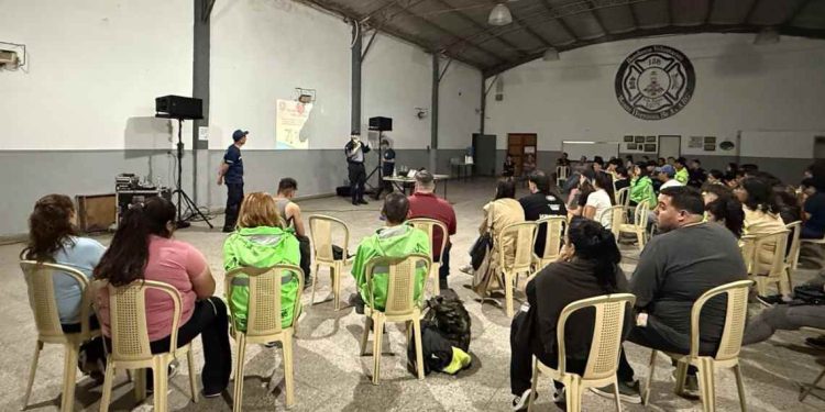 Charla RCP Bomberos Voluntarios de Monte Hermoso