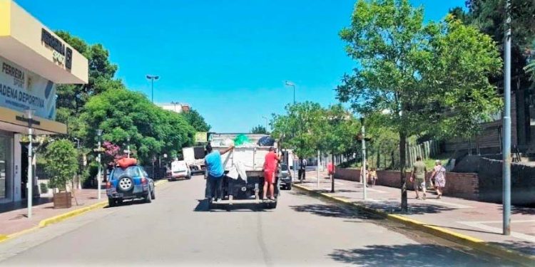 Feriado 10 de octubre