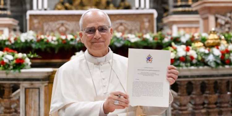 Papa León presenta documento sobre la educación