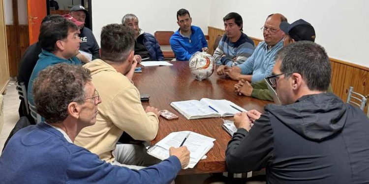 Reunión de la Liga de Fútbol de Dorrego martes 7