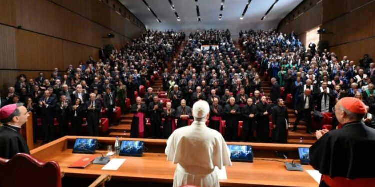 Papa León sobre la educación