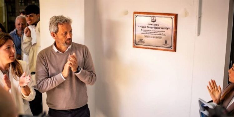 homenaje a Hugo Echevarría