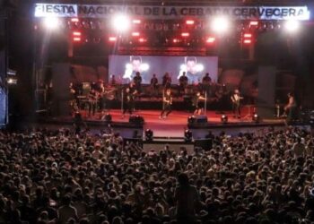 Calendario de fiestas nacionales y festivales populares