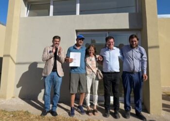 Entrega de Viviendas