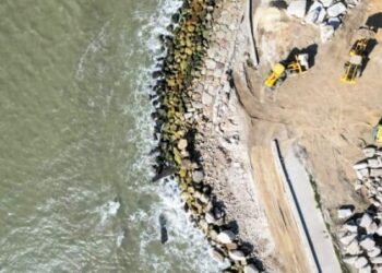 Obras de defensa costera en Pehuen Co