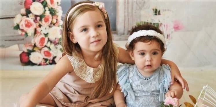 Pilar y Delfina Hecker