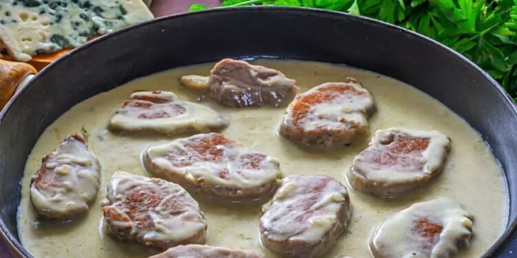 Solomillo de cerdo al roquefort