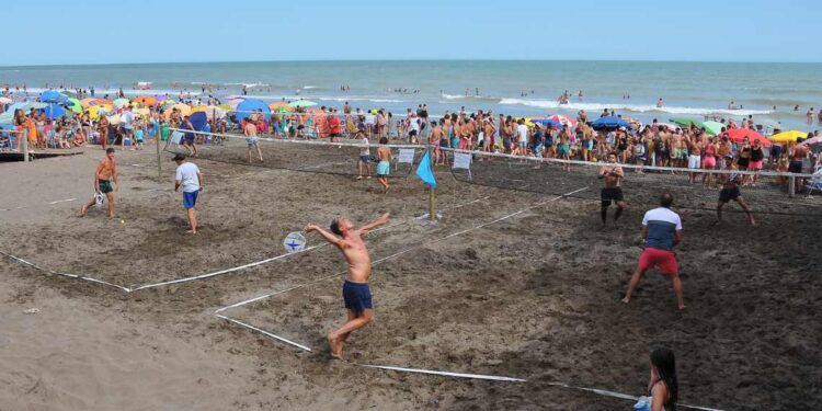 Beach tenis en Monte Hermoso