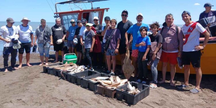 Pesca embarcada La Fortaleza en Monte Hermoso