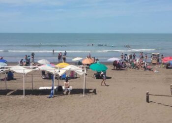Temporada 2026 en la playa de Monte Hermoso