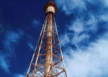 Invitan a un abrazo simbólico al Faro Recalada para reclamar por acciones urgentes que detengan su evidente deterioro