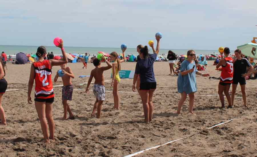 Beach handball