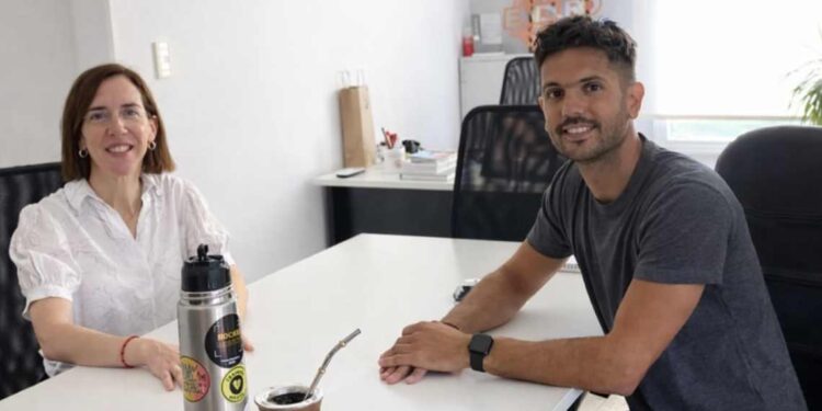 Gentili recibió la visita de la secretaria del Colegio de Profesionales en Turismo