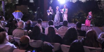 Se lleva a cabo en Monte Hermoso la trigésima edición del Encuentro Nacional de la Poesía y el Mar