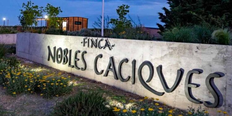 Nobles Caciques premiada en Espeña