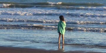 Por qué escuchar el sonido del mar nos relaja